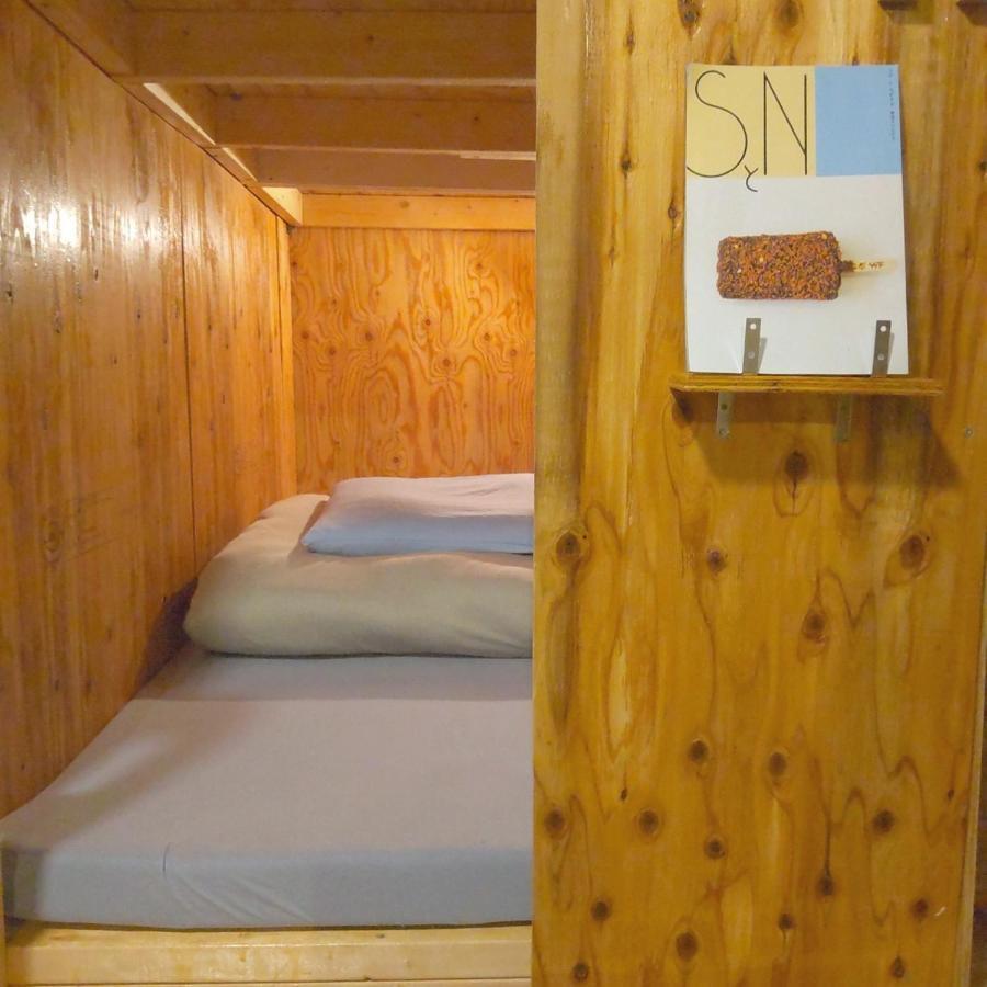 Tonarino Hostel For Backpackers Kobe Bagian luar foto